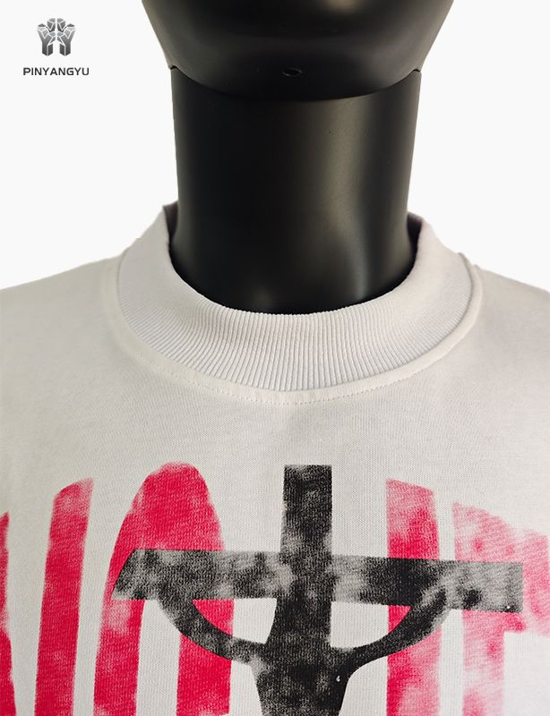 Custom boxy t shirt and screen printing