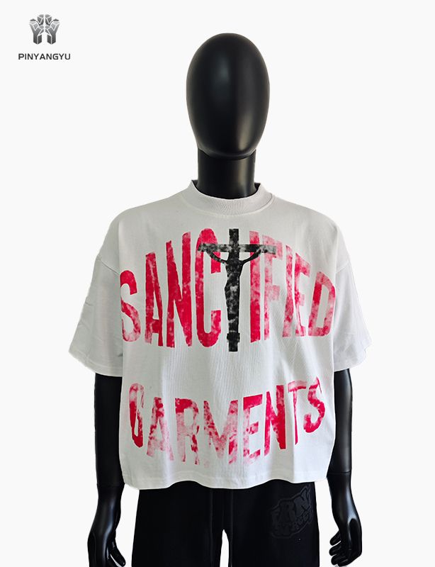 Custom boxy t shirt and screen printing