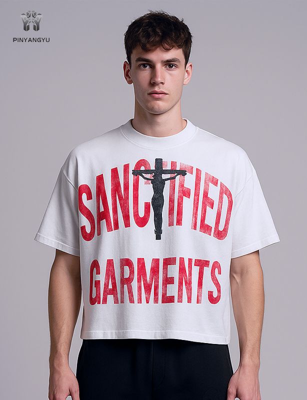 Custom boxy t shirt and screen printing